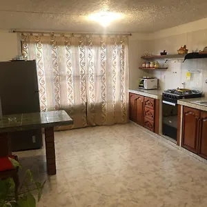 https://mauvelos-hostel.cali-hotels.com